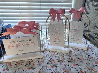 7 table sign decor