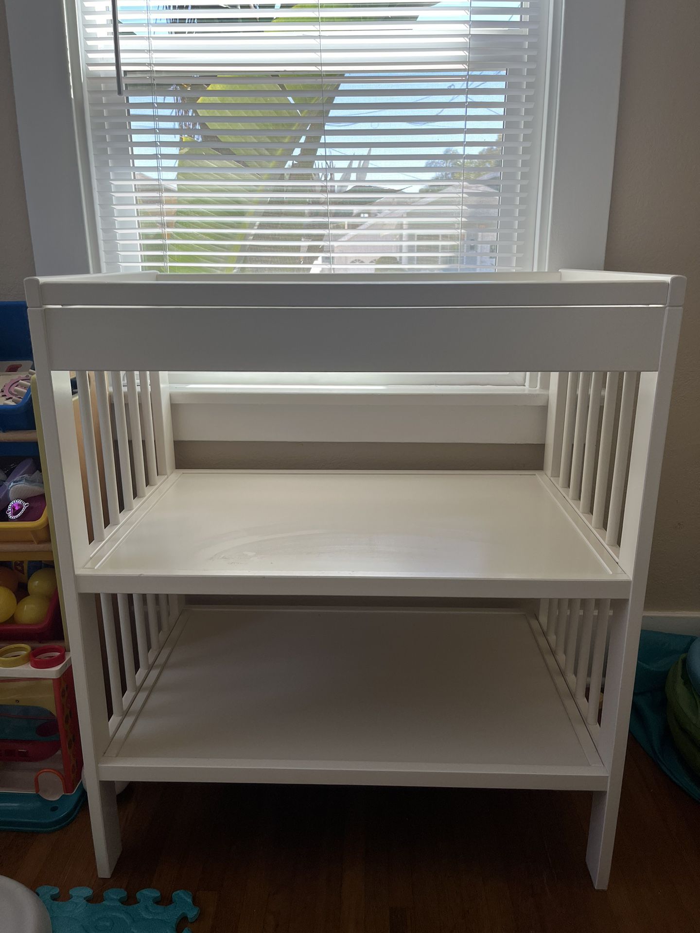 IKEA Changing Table & Skip Hop Changing Pad 