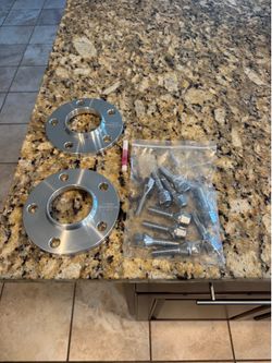 Wheel spacers for BMW