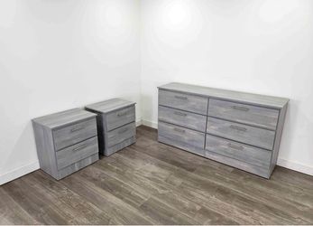 Dresser and 2 nightstands - Cómoda y 2 mesitas de noche