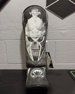 Venum Gladiator 4.0 Shin Guards Size XL