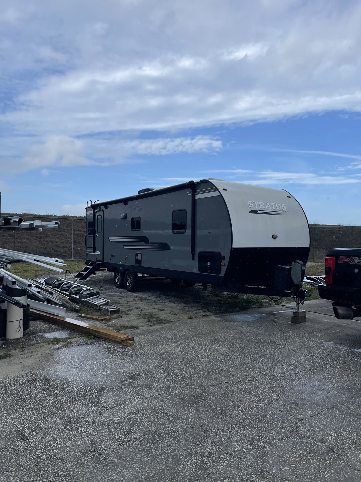 2019 Venture RV Stratus SR261VRL