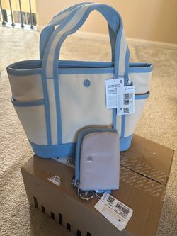 Lululemon small zip top tote bag and double clippable card pouch