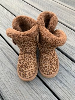 Toddler girls boots size 8