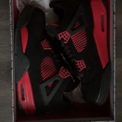 Red Thunder 4s
