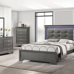 Bedroom Set 5 Pc Queen Size / New In A Box    💢 Recamara De 5 Piezas Nueva En Caja Medida Queen.   213 7137489 
