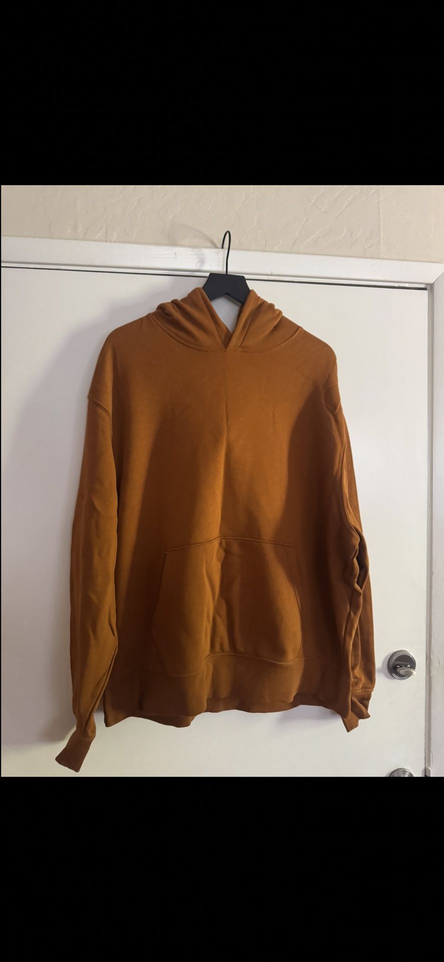 Men’s Old Navy Burnt Orange Sweatshirt