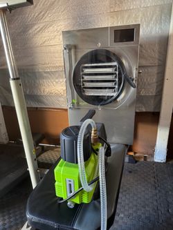 Harvest right freeze dryer pump, oil, sealer, manual included