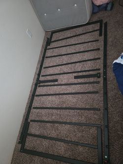 Metal bed frame no screws. Length 74" Width 38" Height 14"