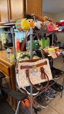 Mk purse