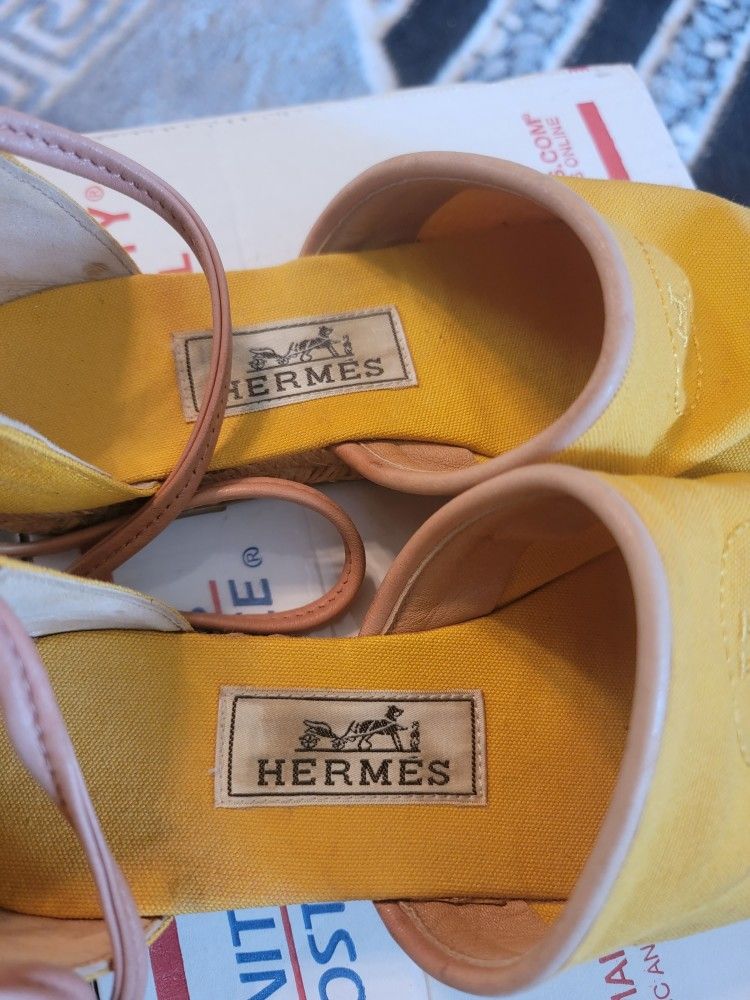 HERMES TIE AROUND