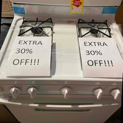 HOTPOINT RGBS330DRWW 30-in 4 Burners 4.8-cu ft Freestanding Range Stove