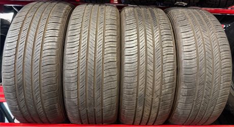 Kumho 275 50 22
