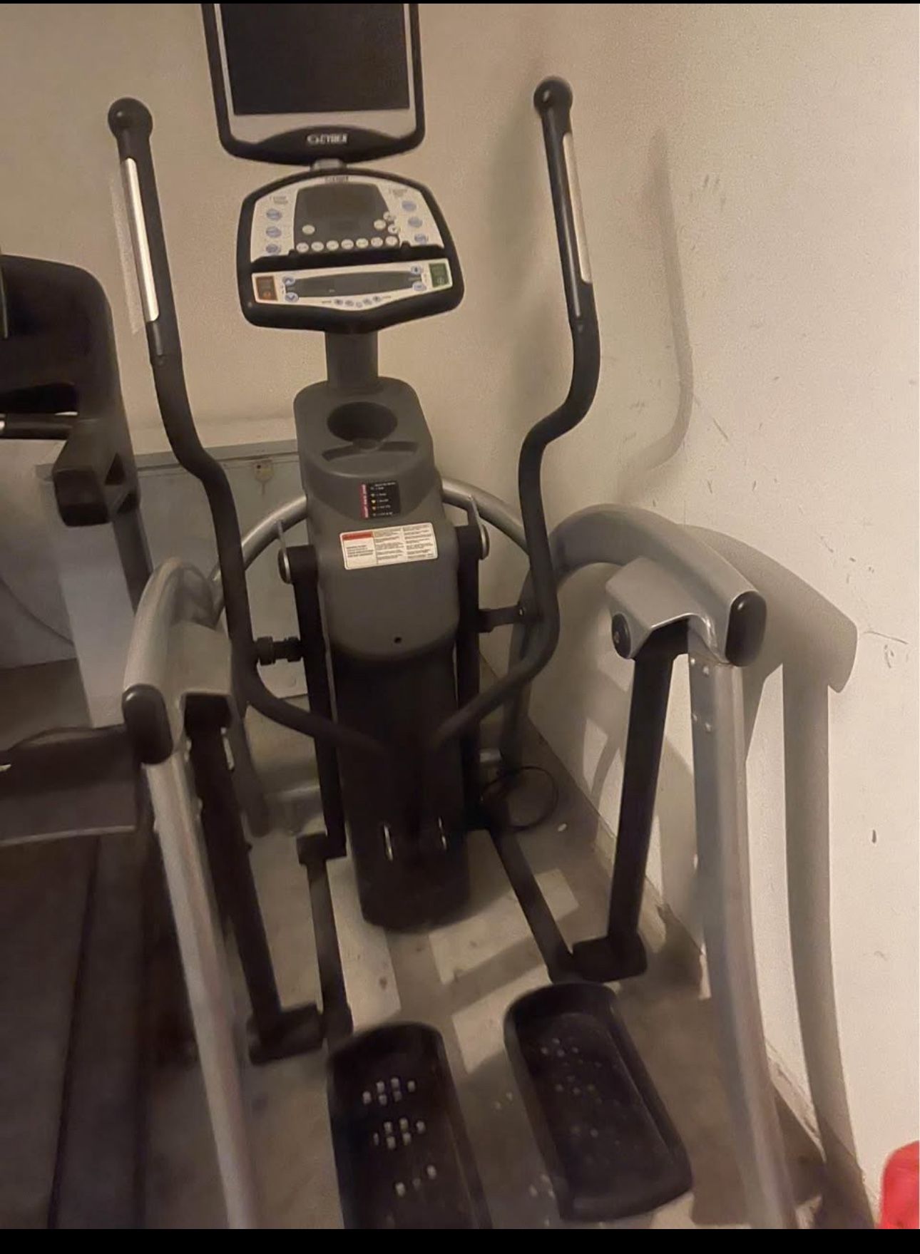 Elliptical/Cybex ARC trainer