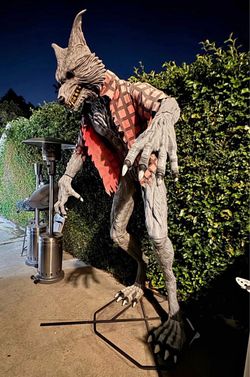 Werewolf 9.5 foot tall
