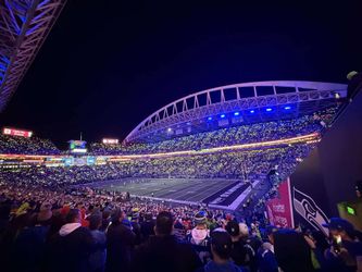 Seahawk tickets 200 level