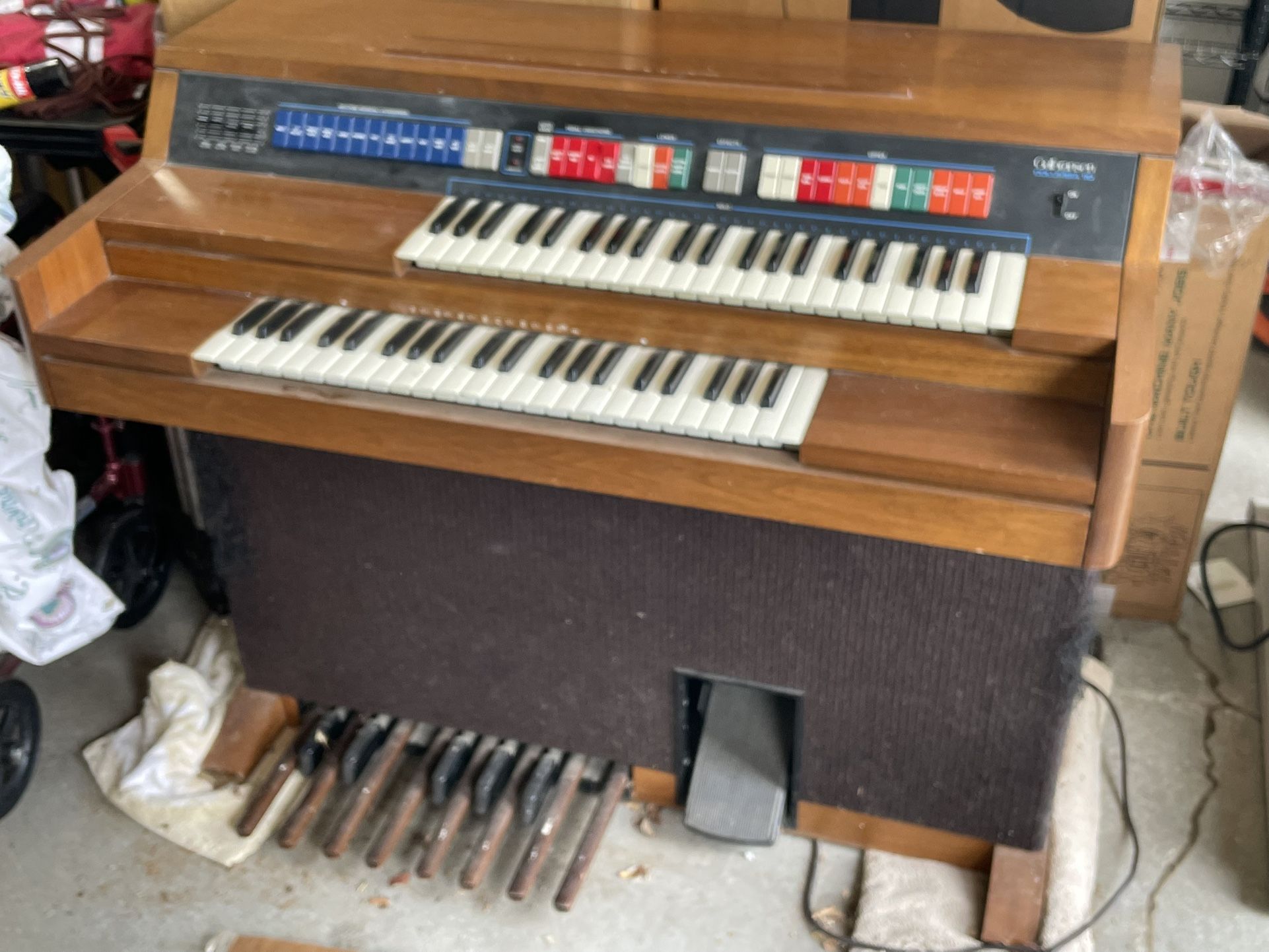 Gulbransen Columbia 110 organ