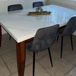 Dinette Table 