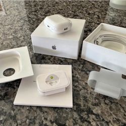 Airpods Pro 2 magsafe charging case+lighting connector