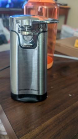 Electric can opener