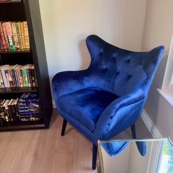 Vintage Style Velvet Armchair 