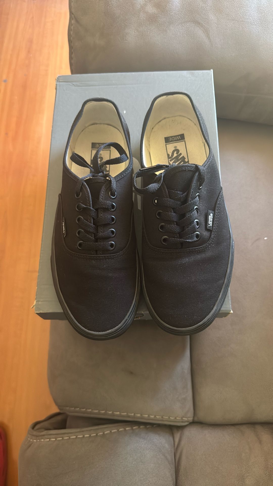 Vans Era