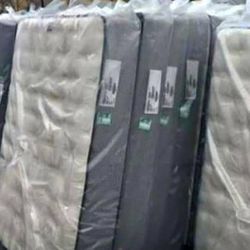 ☑️Brand New King Mattress☑️