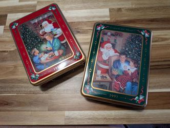 (S2) Vintage 1993 Oreo Christmas Cookie Tins - Set of 2