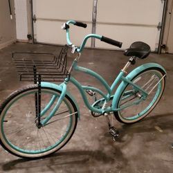 26" Hyper Bicycle women's beach cruiser.