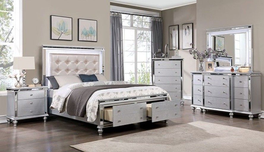Brand New Silver Crocodile Texture 6pc King Size Bedroom Set