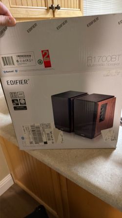 Edifier R1700BT