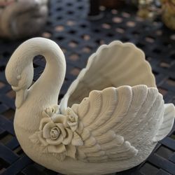 Swan Shape Flower Plant Pot 