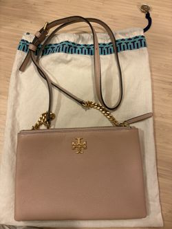 Cream/Tan Tory Burch