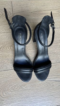 Kenneth Cole Sandals