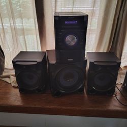 Sony CD Player With Subwoofer 