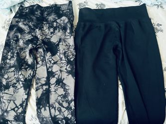 Like New Super Cute Leggings Pants Grey And Black Tie Dye/Marble Leggings Size Medium