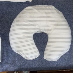 Nursing pillow