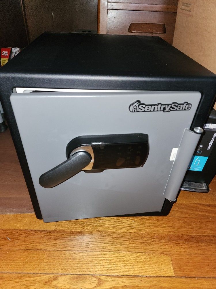 SentrySafe SFW123TWC Fireproof Safe and Waterproof 