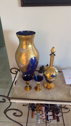 Mutant glass and wine set
