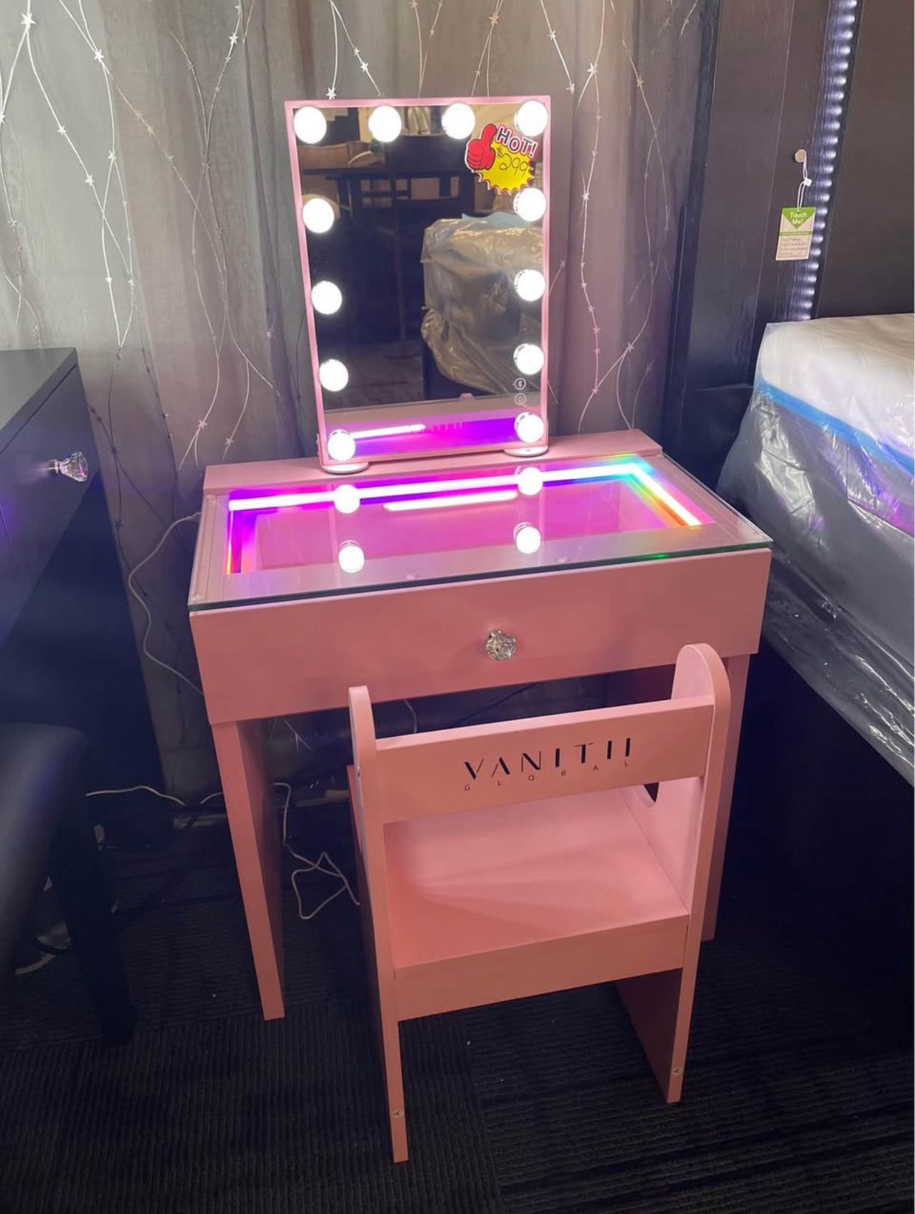 Vanity W/bluetooth Mirror