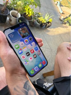 iPhone 16 e