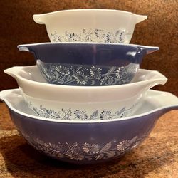 Vintage Pyrex Collection