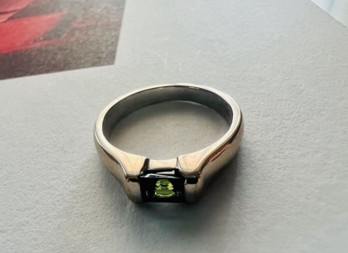 18K Solid White Gold Wedding Ring 5.2Gr Size 7.5