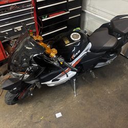 2023 Venom X22R 250cc – Low Miles