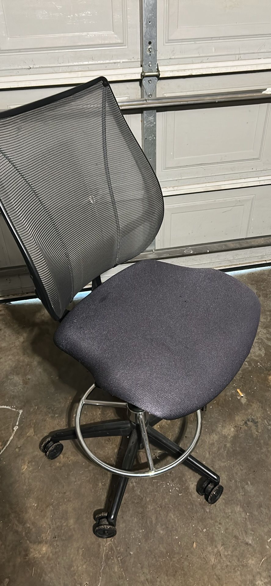 Humanscale Office Rolling Chair “No Arms