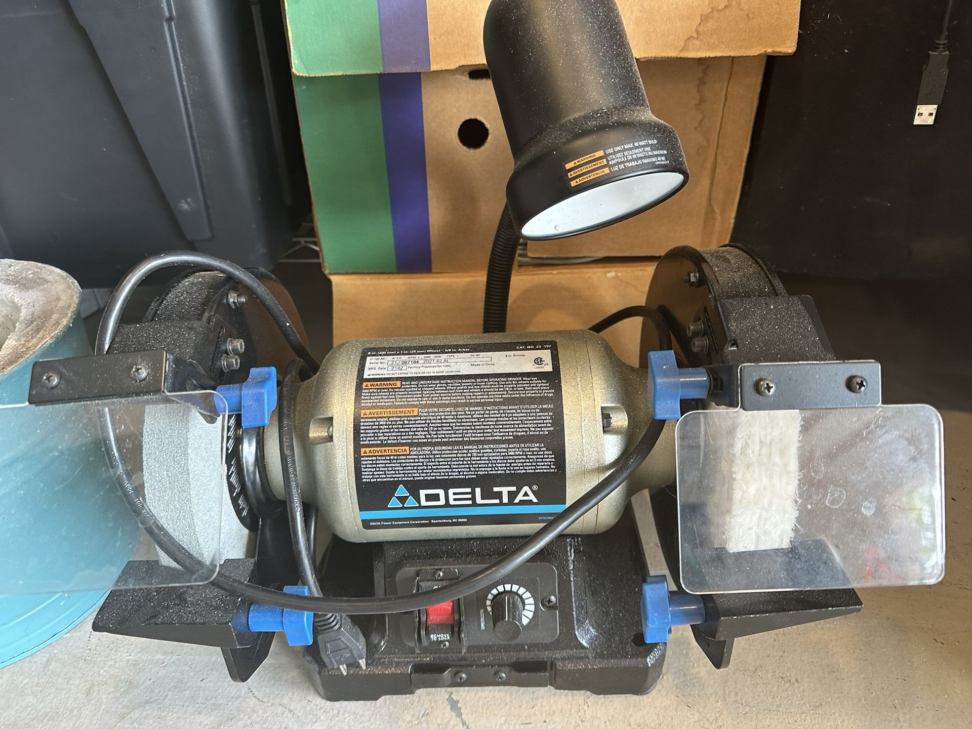 Delta Power Tools Bench Grinder. Great Condition.