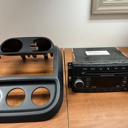 2016 Jeep Patriot Factory Radio And Trim