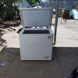 Magic Chef Deep Freezer