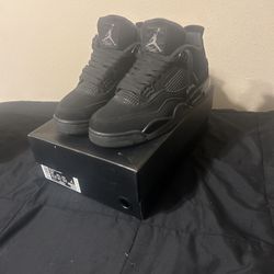 Jordan 4 Black Cats 