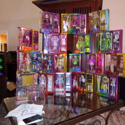 Ultimate Monster High Doll Collection - Just In Time For Christmas!!! 